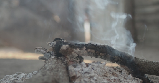 Smokey Firewood 